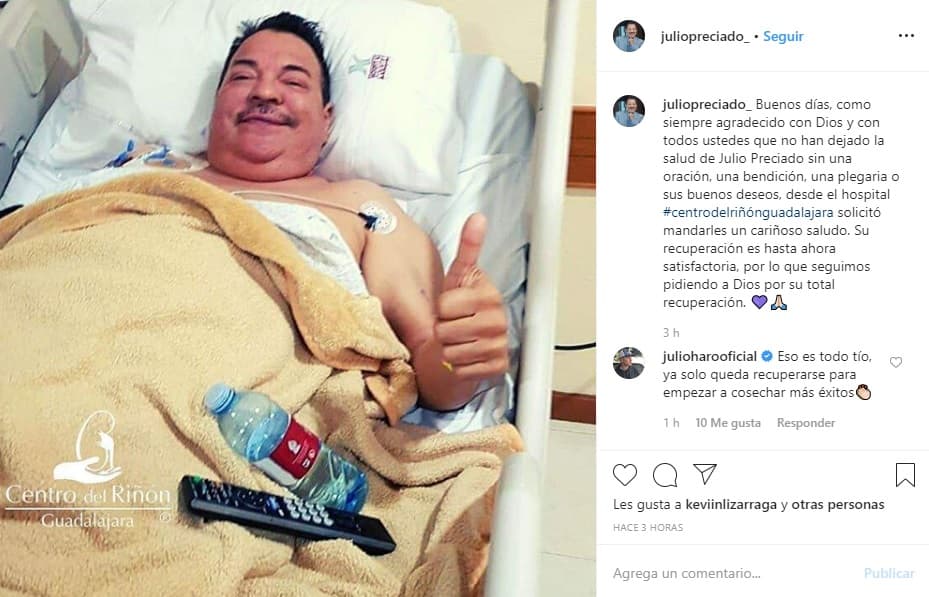 "Buenos días, como siempre 
<b><a href="https://www.univision.com/shows/el-gordo-y-la-flaca/esperemos-que-dios-nos-de-a-julio-preciado-para-rato-su-hermana-da-detalles-de-la-cirugia-de-trasplante-de-rinon-video" target="_blank">agradecido con Dios</a></b> y con todos ustedes que no han dejado la salud de Julio Preciado sin una oración, una bendición, una plegaria o sus buenos deseos", redactó en su red social.