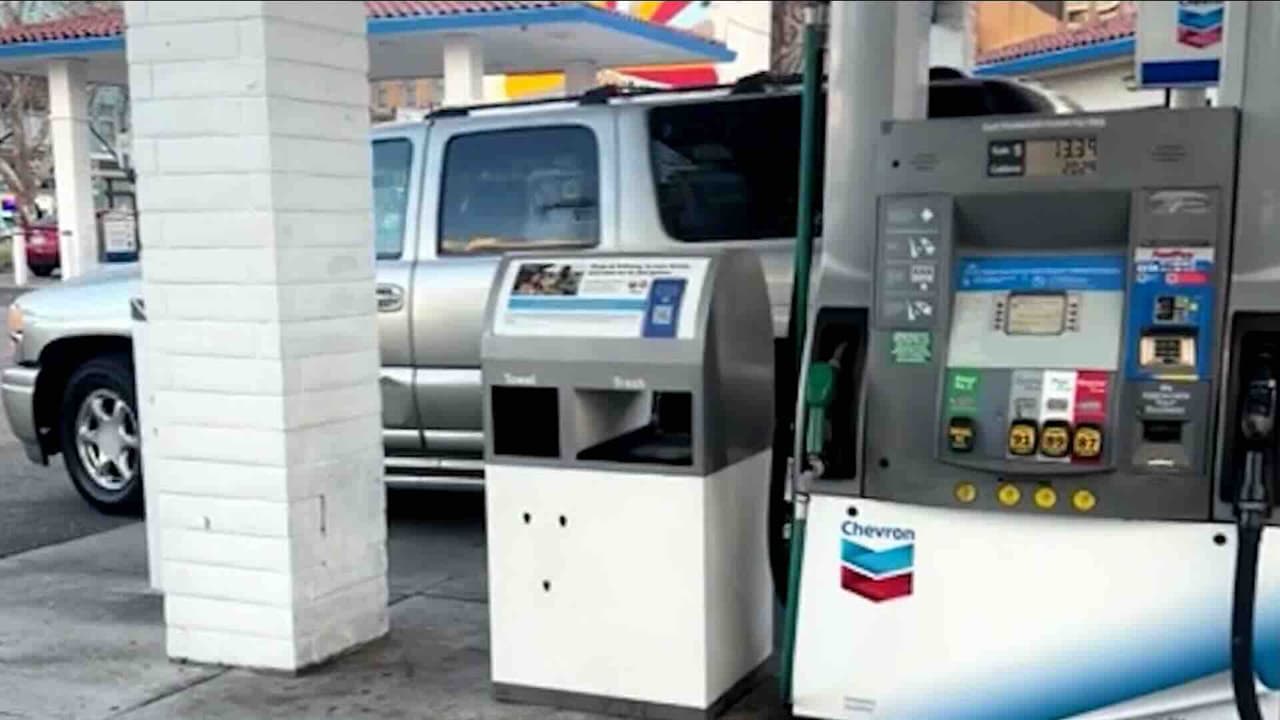 Sacramento State lanza tarjetas de gasolina de $50 para estudiantes con dificultades de transporte