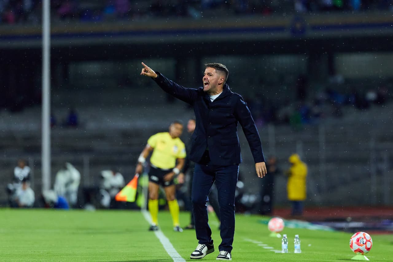 ¿Cuál es la peor racha de Cruz Azul y Nicolás Larcamón sin ganar?