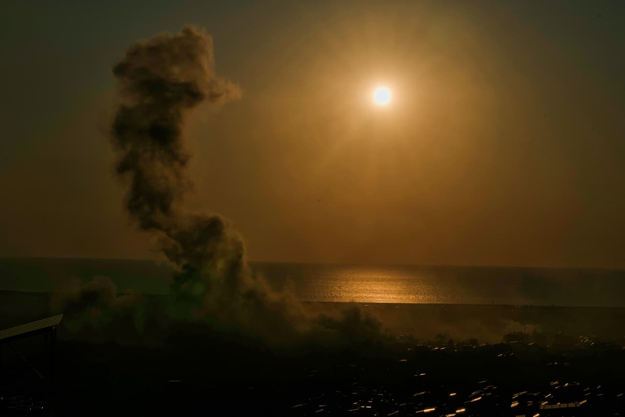 Noticias sobre guerra en Irán hoy: Hegseth advierte del día más intenso de ataques