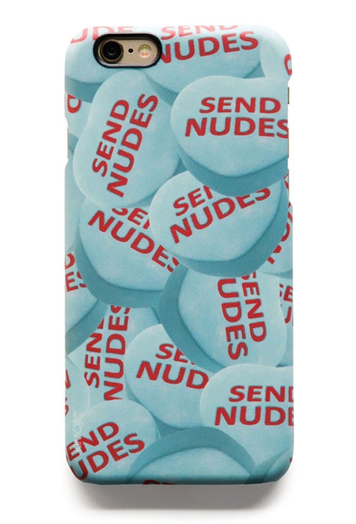 Uno más de los modelos de forro para celulares que desarrolló Kim Kardashia