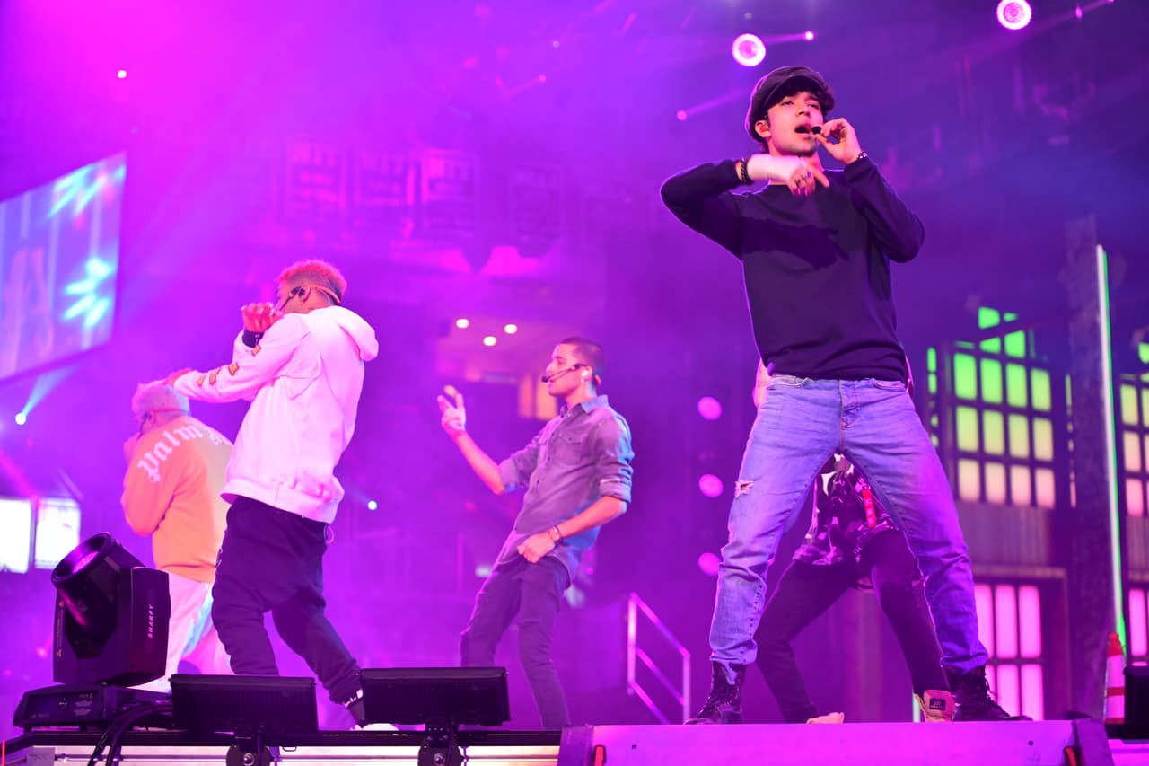 Para nadie fue una sorpresa que con, esos pasos de baile, la banda esté nominada al PJ en la categoría Sick Dance (Coreografías Que Matan).