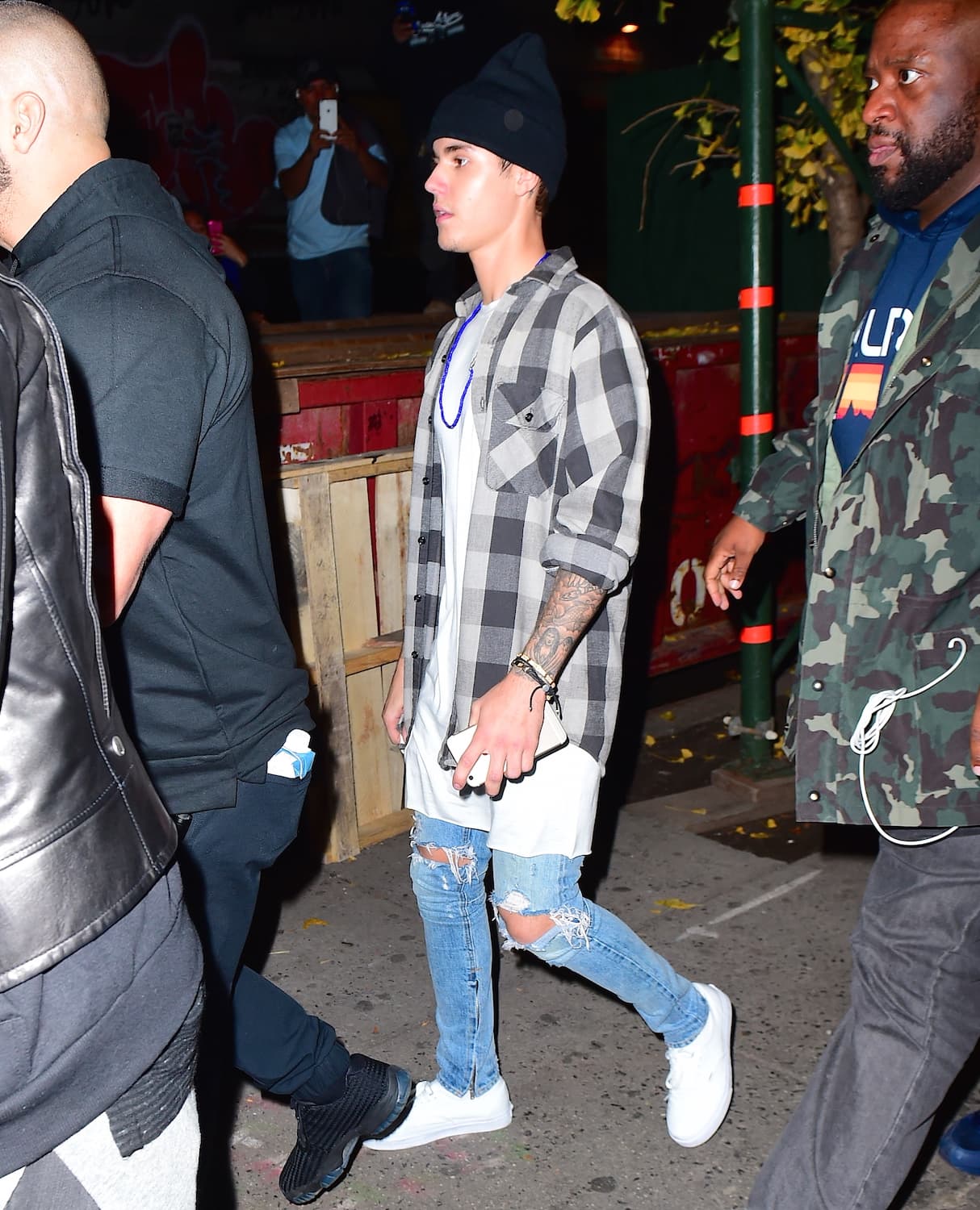 Por más que trata de portarse bien, Justin siempre termina metido en escándalos.