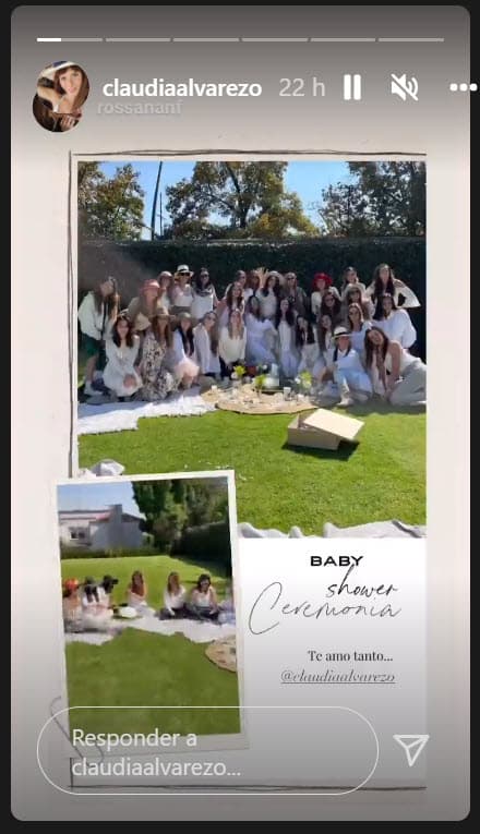 Adriana Louvier, una de las asistentes, le reiteró en Instagram: "Te amamos". 
<br>