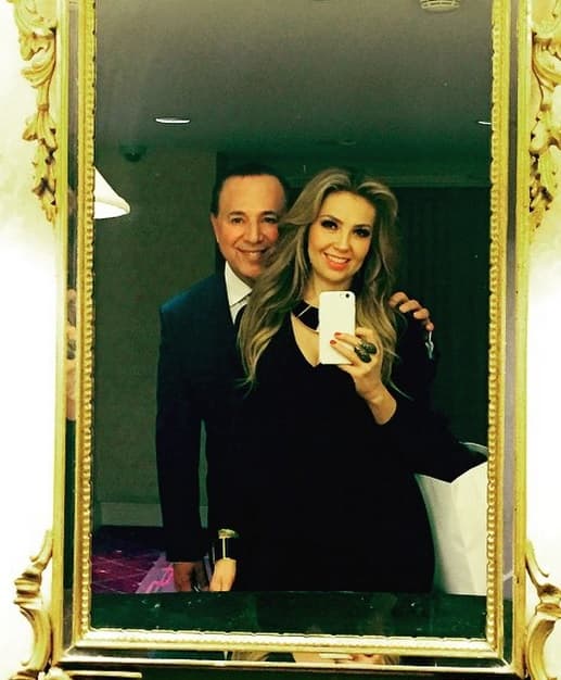 Siempre asisten a a eventos, sobre todo de Tommy, quien es es un importante empresario de la industria musical.