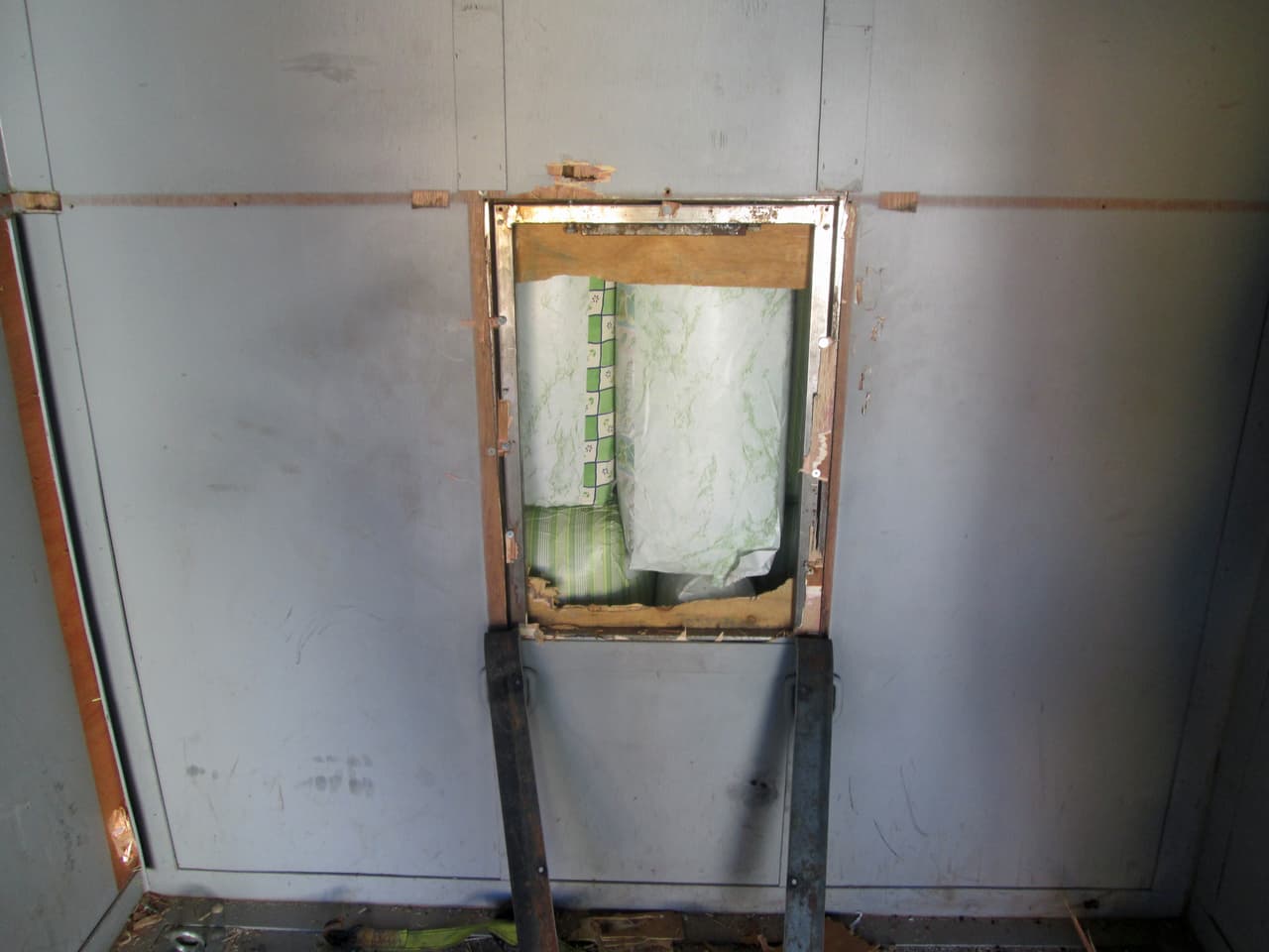 Durante el fin de semana, US$123,500 dólares en drogas fueron decomisadas en diferentes intentos de traficantes en los alrededores de Yuma. Entre la droga hay marihuana y metanfetamina valorada en US$123,500.