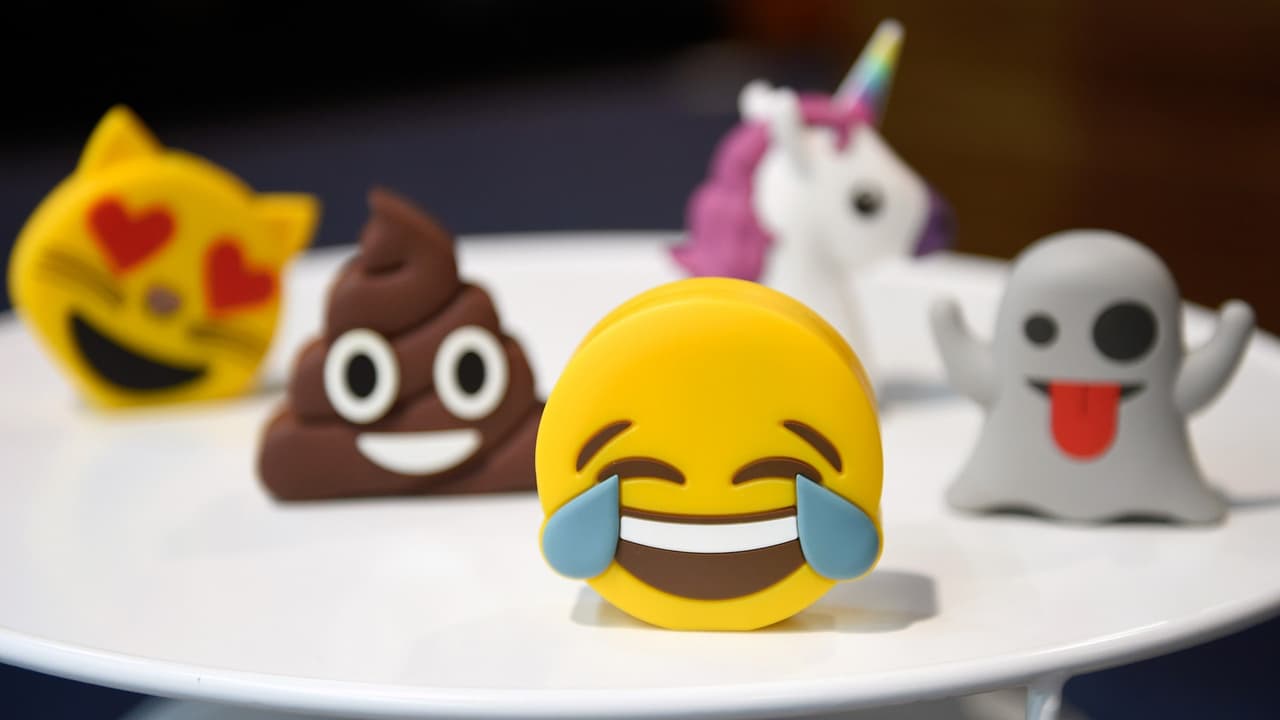 Tamales, ninjas y la bandera transgénero, son parte de los nuevos emojis que podrás usar en 2020