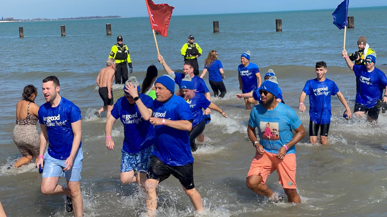 Diferentes organizaciones y empresas de Chicago llevaron parte de sus trabajadores para este evento.
