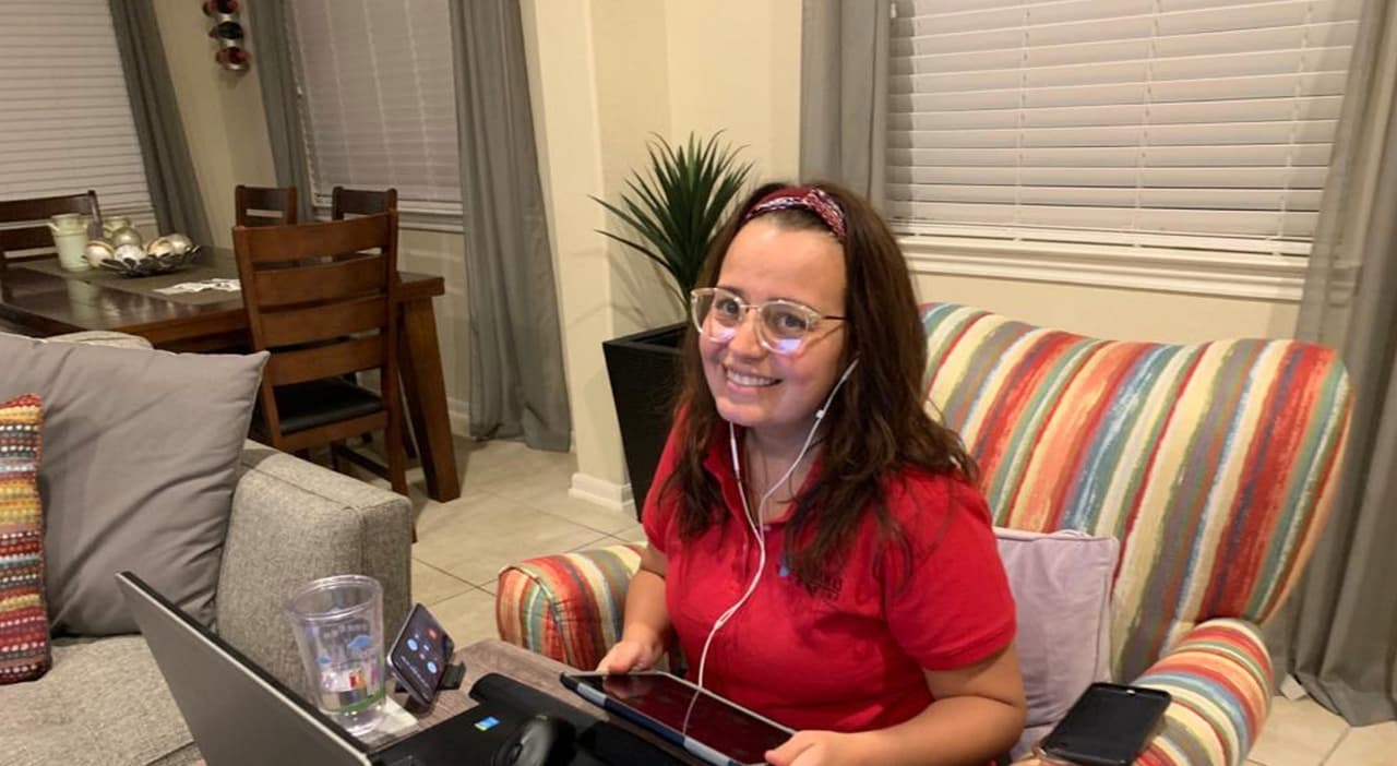 Leslie Enriquez - Productora de Noticias 45 Edición Nocturna.