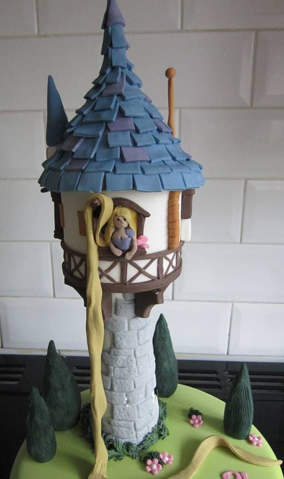 Checa algunos de sus pasteles más increíbles que van desde Mickey Mouse hasta películas como 'El Rey León', 'Los minions', 'Enredados', 'The Avengers' y muchos más.