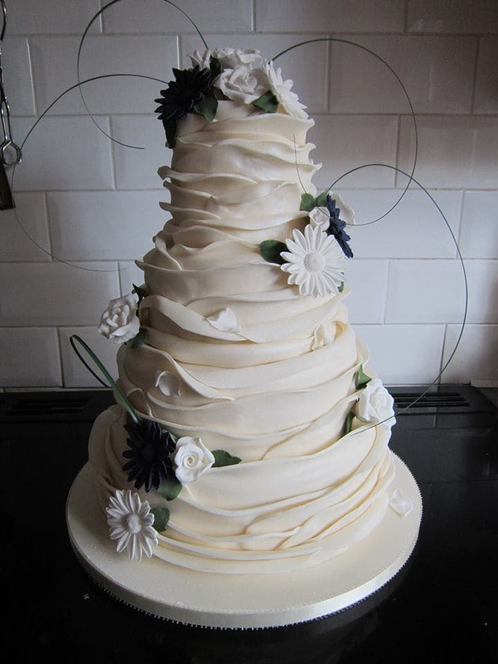 Se atrevía a jugar con las formas y tonos.