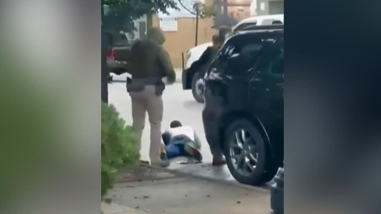 Agentes de ICE habrían sometido a un ciudadano estadounidense al confundirlo con un fugitivo en Illinois