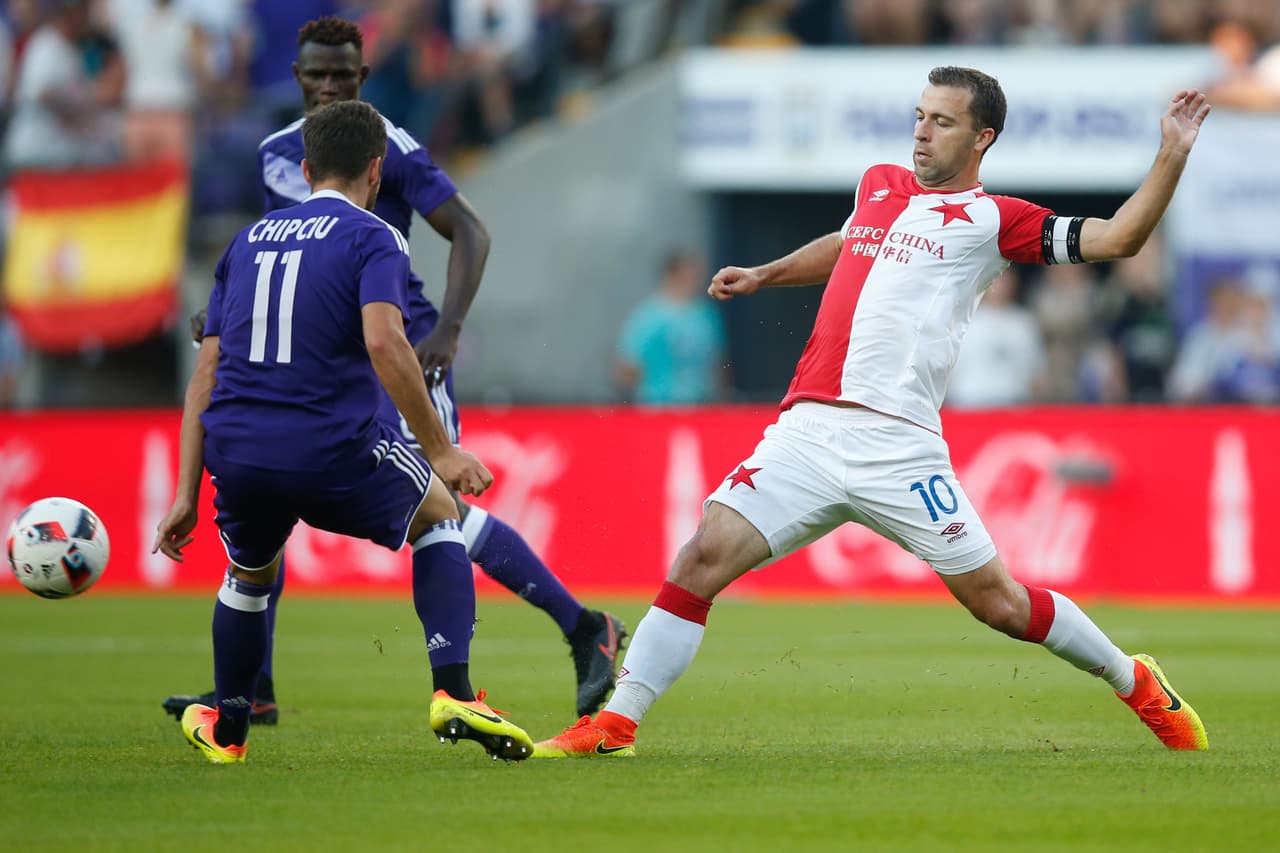 Slavia Praha (República Checa): El CEFC Energy es dueño del 59,97% de las acciones de este club.