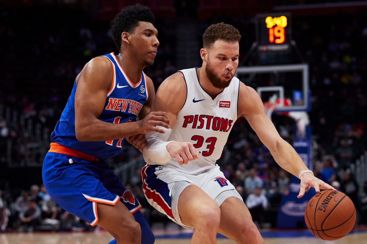Por los Knicks se destacó Allonzo Trier saliendo desde la banca con 24 unidades y 10 rebotes. Por los inquilinos de Little Caesars Pizza brilló Blake Griffin (23) con 30 unidades.