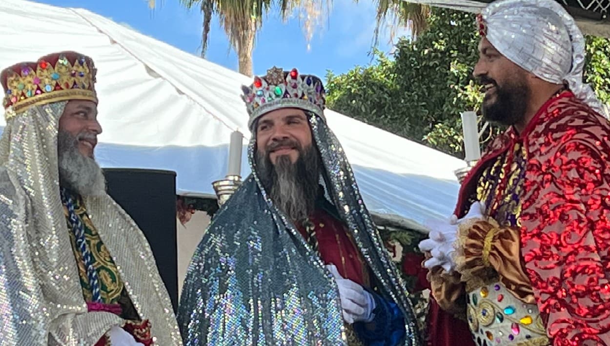 Tres Reyes mantienen viva la magia de la Navidad durante más de 100 años en Puerto Rico