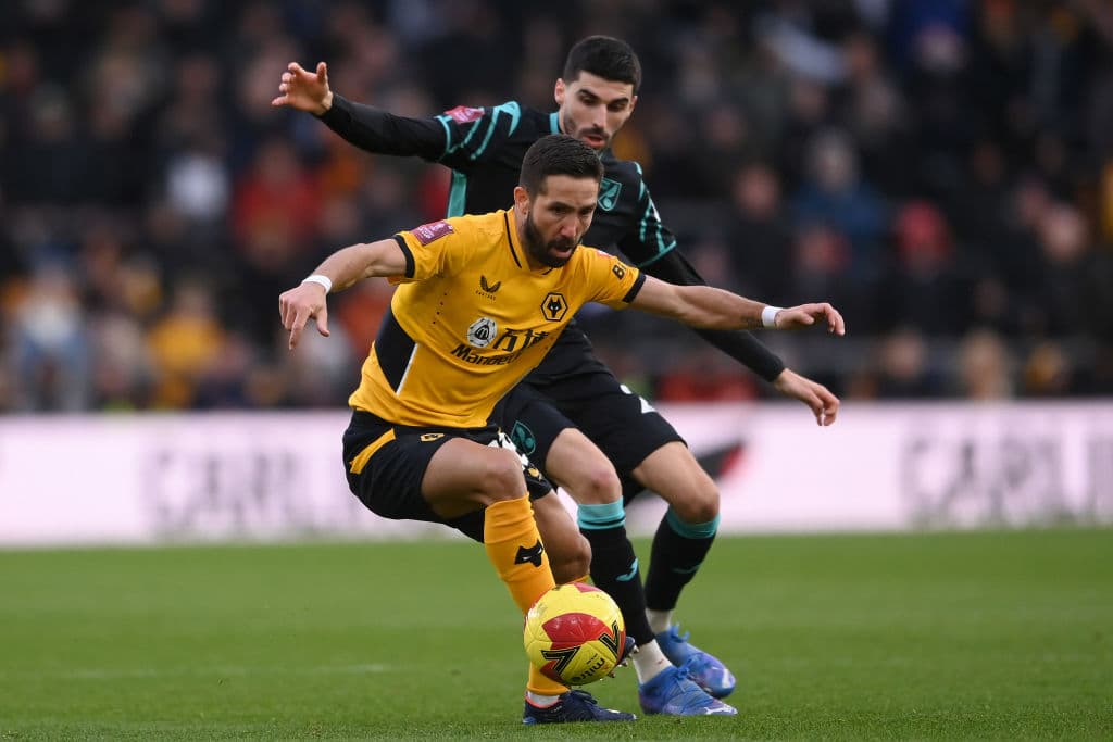Los Wolves no lograron igualar la desventaja del primer tiempo y terminan cayendo 0-1 frente al Norwich City.