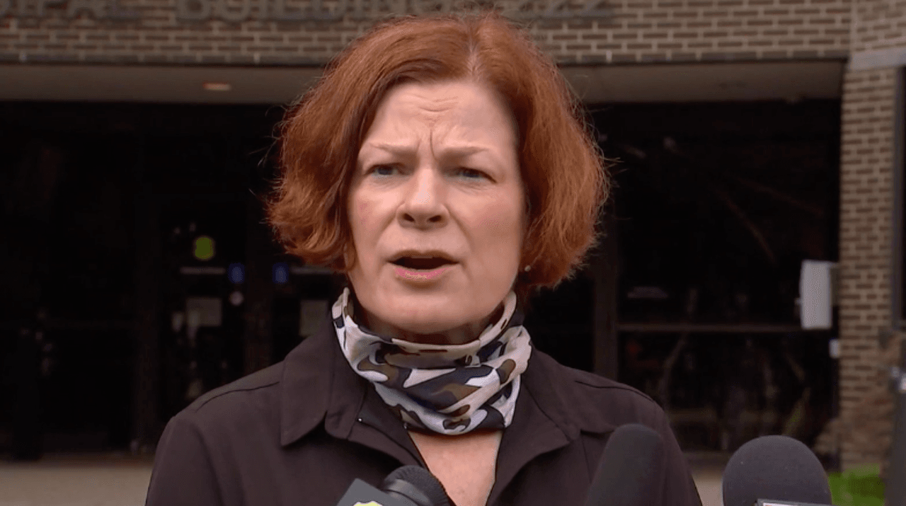 Decretan el uso obligatorio de mascarillas o tapabocas en Raleigh para combatir el coronavirus 