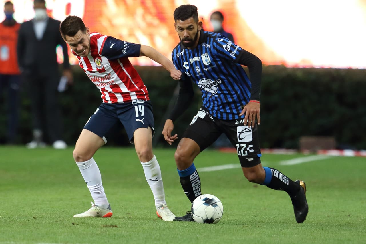 Alexis Vega evita que el Rebaño Sagrado tropiece fuertemente en casa y empetan 1-1 con Querétaro.