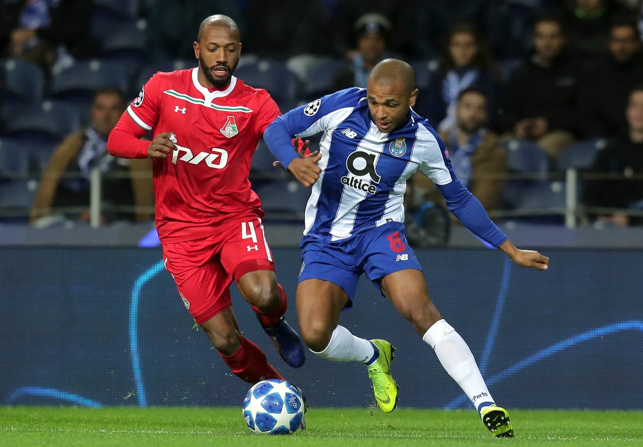 Aunque el Porto se relajó con el gol tempranero, no dejó de buscar el segundo tanto. Pero no tuvo la actitud el equipo portugués de urgencia, eso se notó.