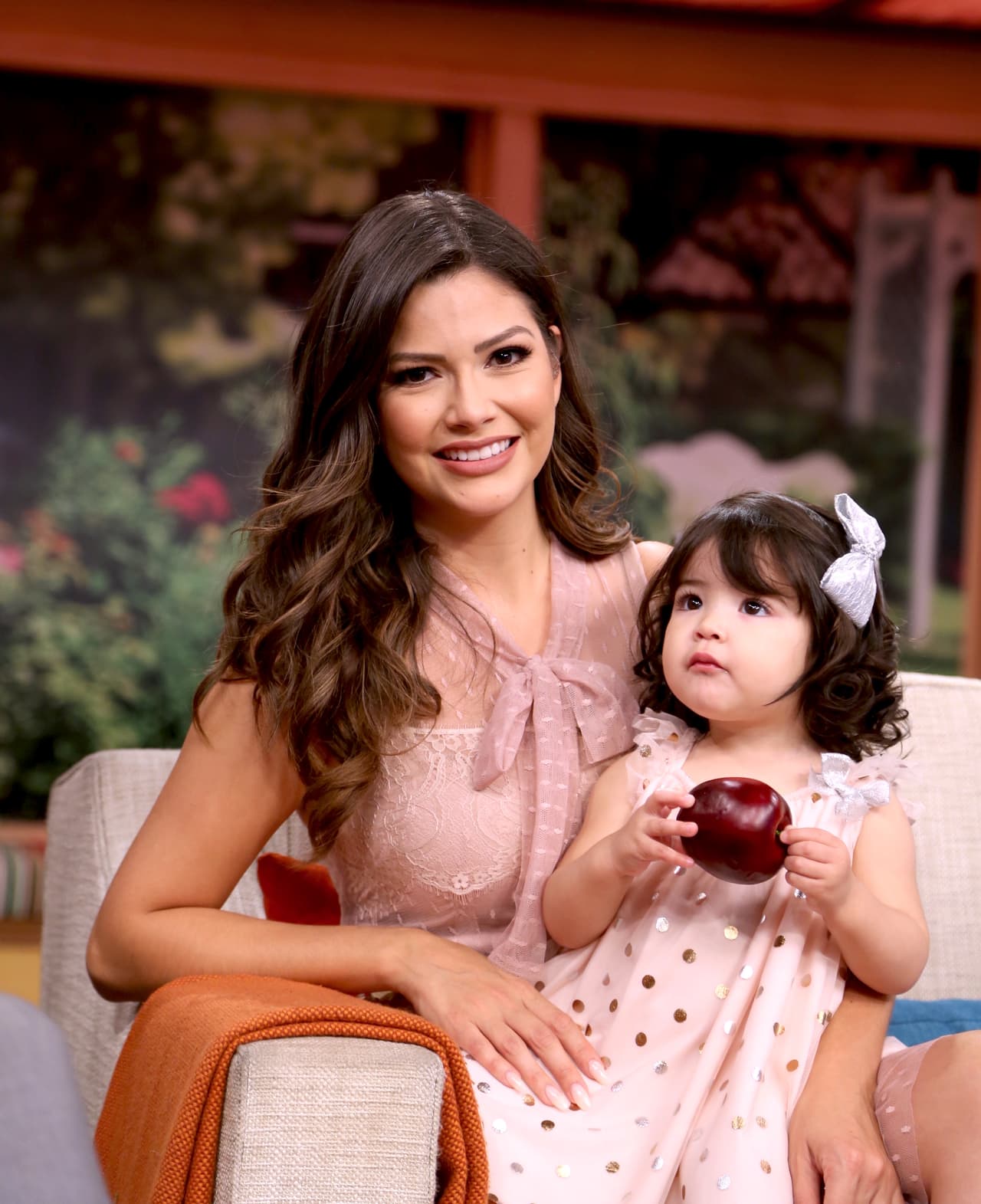 Como las cámaras la adoran, estamos casi seguros que seguirá los pasos de su mamá.