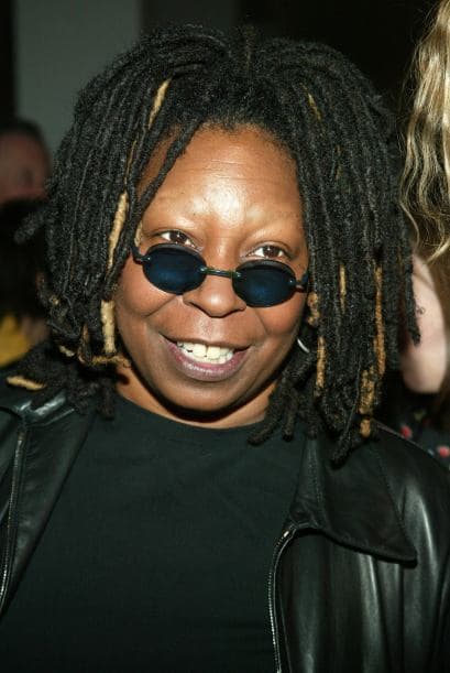 Whoopi Goldberg - “Ellos pensaban que yo era perezosa y me pusieron en una clase de estudiantes que se retrasaban. Pero mi mamá era una maestra en Head Start y me dijo, "Tú no eres lenta, tú eres tan solo diferente".