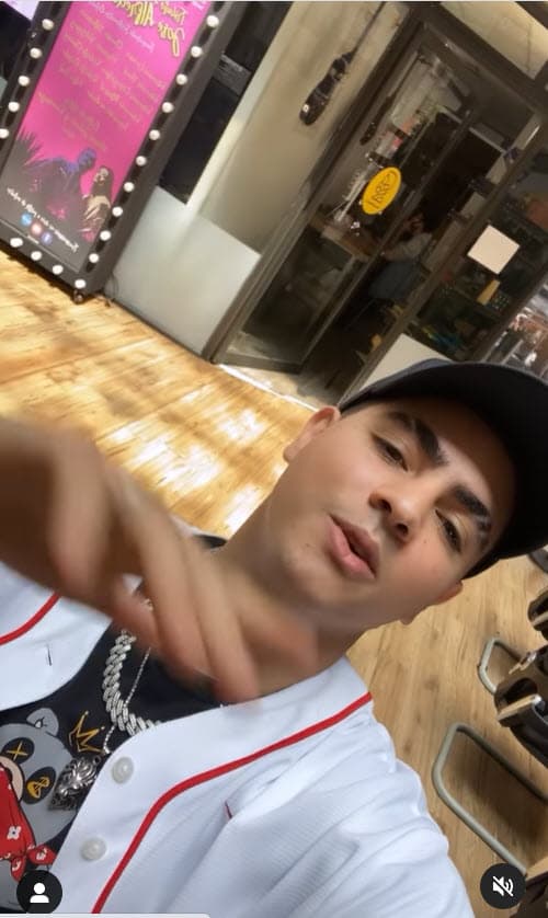 Además de
<b>Mi Corazón Tuyo</b>, también fue parte de
<b>Simplemente María</b>, protagonizada por Claudia Álvarez.
<br>