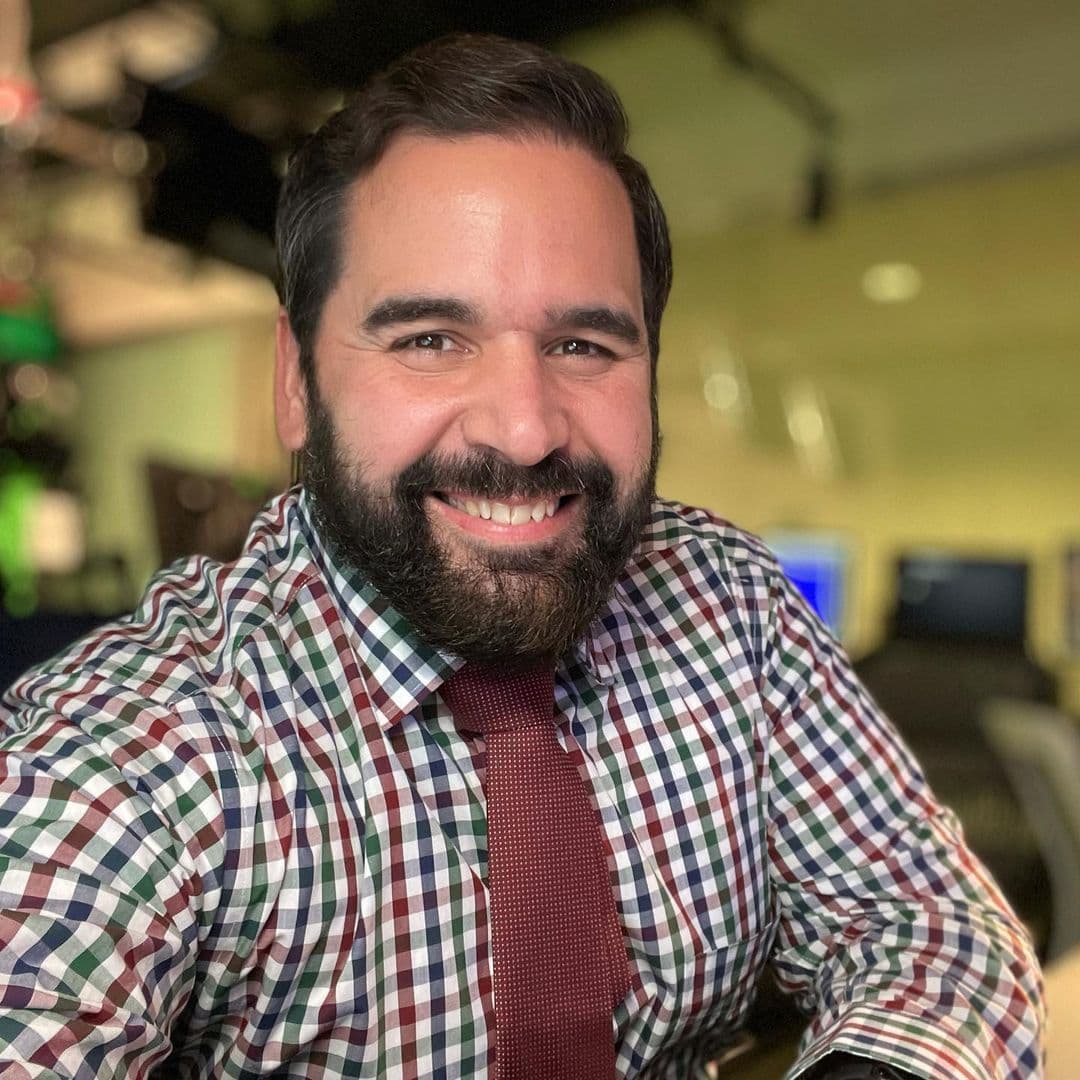 Y sin duda ya no nos sorprende, pero sí que nos alegra, la sonrisa y buena actitud de Albert.