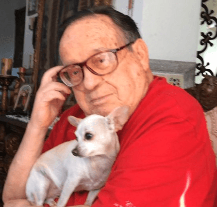 El actor recordado como 'Señor Barriga' recordó a su amigo con esta fotografía y escribió: "Aquí estás Roberto, aquí sigues, por tu trabajo e innegable talento te perpetúas en el corazón de tantos y tantos en el mundo. Te extraño, maestro amigo".