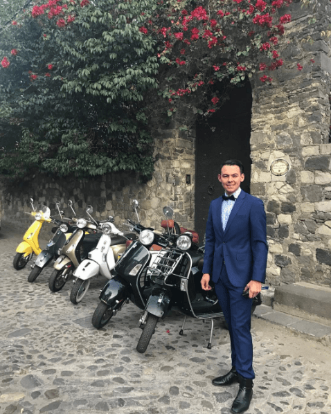 Por su parte, "El Yaki" dejó Banda El Recodo para someterse a una cirugía para que le extirparan un nódulo en la garganta.