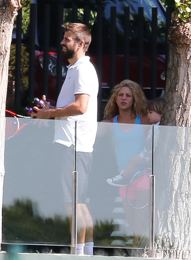 Gerard estaba con ella.