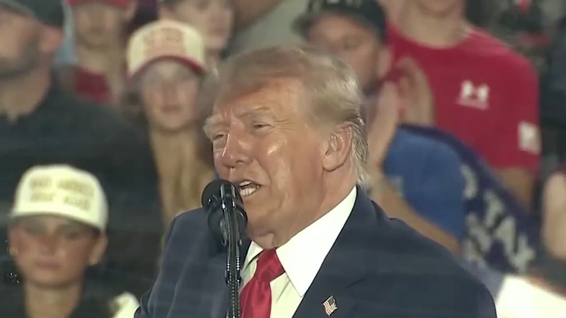 Donald Trump insinúa buscar un tercer mandato mientras siguen controversias electorales de cara a 'midterms'