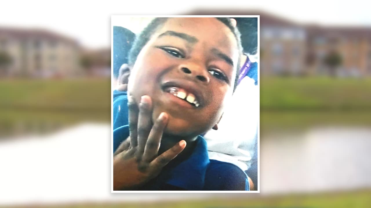 Confirman que el cuerpo hallado en una laguna de Texas City es el de Xavion Young