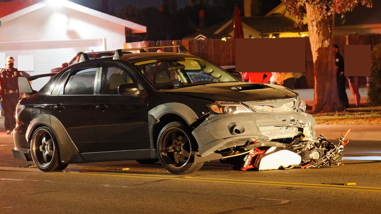 Doble accidente en Visalia mata a motociclista