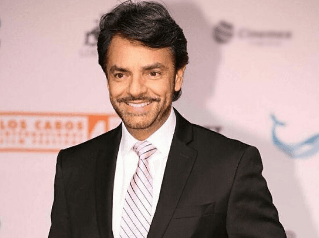 Hace tan solo unas horas, Eugenio Derbez sorprendió a Consuelo Duval con una emotiva felicitación en redes sociales por su cumpleaños 53. 
<br>