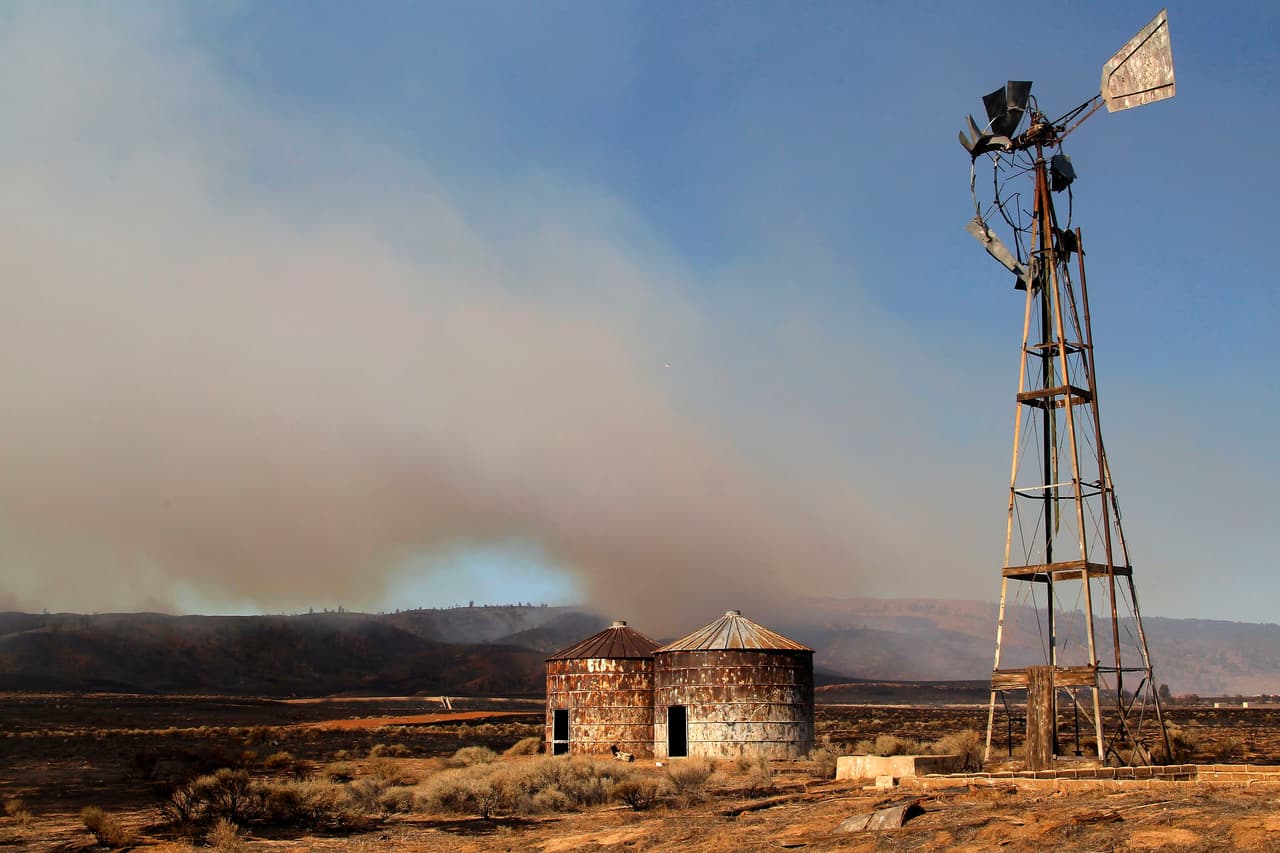 En el puesto 10 se encuentra Lancaster, California. Se trata de una ciudad desértica con más de 160,000 personas, de las cuales el 51% trabaja y el 23% vive en la pobreza. Lancaster ha tenido grandes problemas de delicuencia y de pacientes adictos a la metanfetamina.