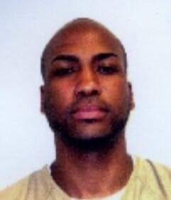 <h3 class="cms-H3-H3">César Leonidas Abreu</h3>
<br>
<br>Este dominicano de 39 años 
<a href="https://www.ice.gov/most-wanted/abreu-cesar-leonidas" target="_blank">es buscado por su reingreso ilegal luego de ser deportado y por posesión de 500 gramos de cocaína</a> con intención de distribuirla. 
<br>
<br>En enero de 2020, el Tribunal de Distrito de los EEUU para el Distrito Sur de Nueva York emitió una orden de arresto criminal para Abreu, acusándolo de reingreso ilegal después de su expulsión.