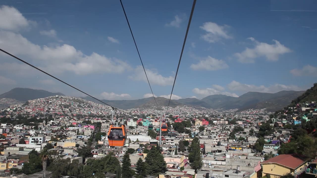 Un viaje por encima de los contrastes del municipio más poblado de México 