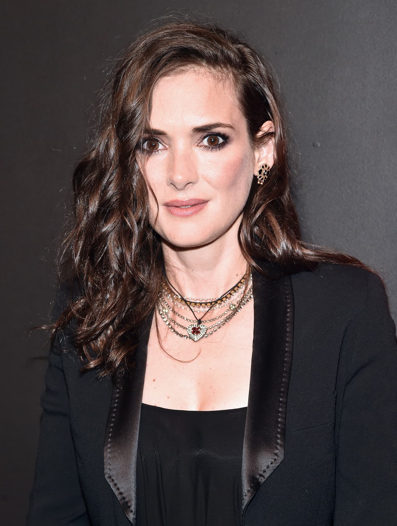 <b>Winona Ryder</b>
<br>A pesar de ser una de las estrellas de Hollywood más populares entre el público, la actriz de ‘Beetlejuice’ se mantiene muy reservada respecto a su vida privada. Además, está alejada de las redes sociales.