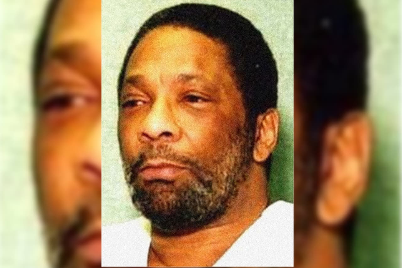 <b>Joseph L. Clark, ejecutado con inyección letal el 2 de mayo de 2006 en Ohio</b>. Los técnicos de ejecución tardaron 22 minutos en encontrar una vena adecuada para la inserción del catéter. Tres o cuatro minutos después, cuando la vena colapsó y el brazo de Clark comenzó a hincharse, el hombre levantó la cabeza de la camilla y dijo cinco veces: "No funciona. No funciona". Las cortinas que rodeaban la camilla se cerraron mientras los técnicos continuaron otros 30 minutos buscando otra vena. Los testigos de la prensa informarían más tarde que oían "gemidos, gritos". Finalmente, la muerte se pronunció casi 90 minutos después de que la ejecución comenzó. 
<br>