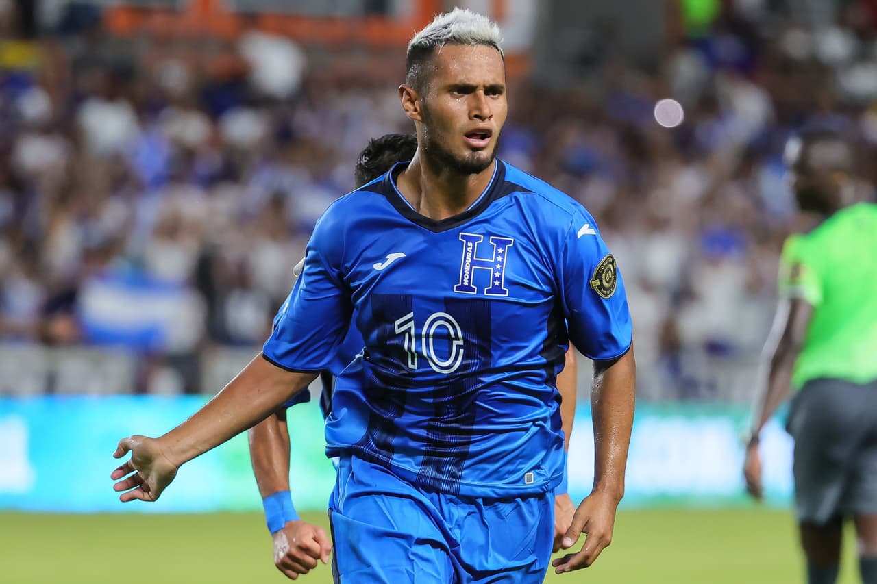 Alexander Lopez fue clave en el triunfo de Honduras.
