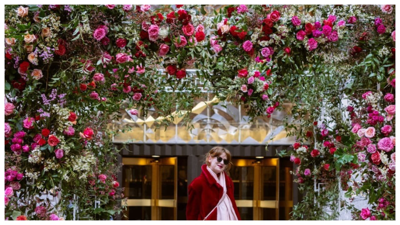 Este Flower Flash enmarcaba perfectamente el 
<b>Empire State Building</b> para una vista verdaderamente única, y haciendo las delicias para que todos los visitantes inmortalizaran el momento con pintorescas fotografías.