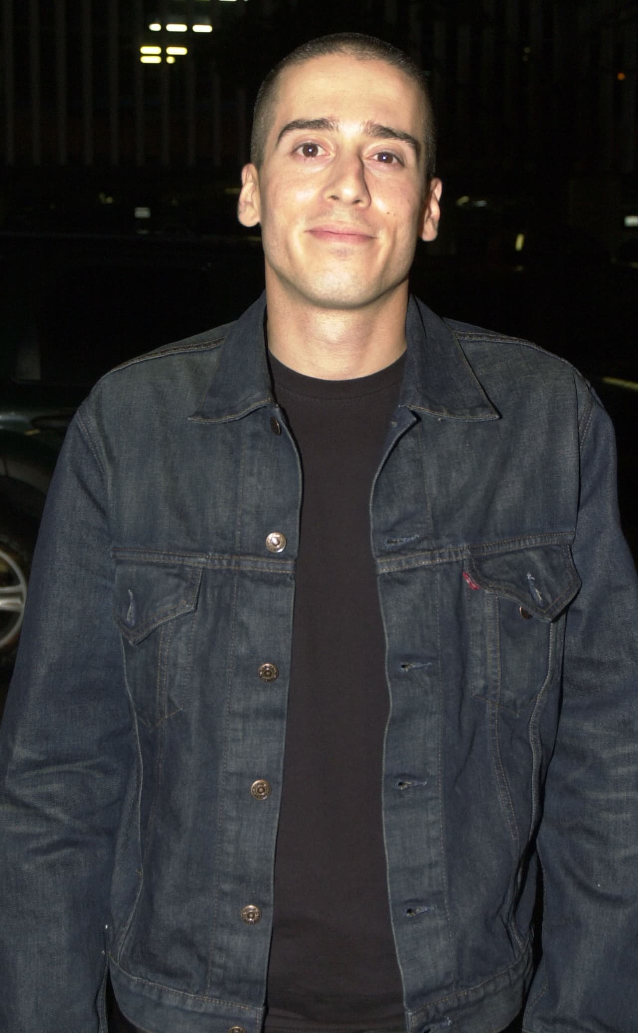 Kirk AcevedoSe ha dado a conocer por diferentes papeles en series de televisión y películas. Algunos de sus personajes más recordados han sido en Oz, Band of Brothers y Fringe.