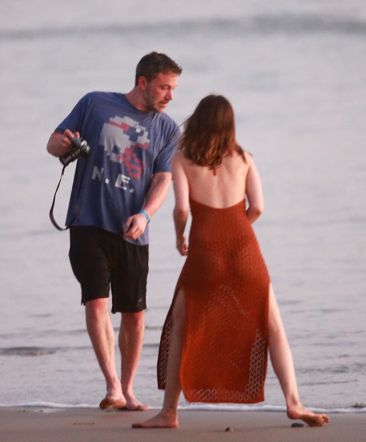 La relación, de acuerdo con 
<b><a href="https://www.harpersbazaar.com/celebrity/latest/a31544863/jennifer-garner-ben-affleck-romance-ana-de-armas/" target="_blank">Harper's Bazaar</a></b>, cuenta el apoyo de Jennifer Garner, madre de los 3 hijos del actor.
