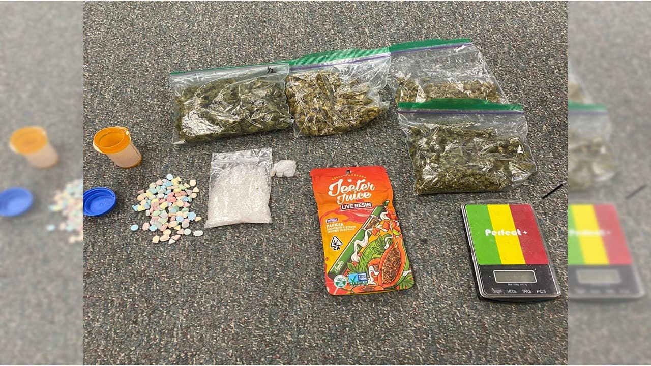 Arrestan hombre con sobre 50 gramos de droga dentro de vehículo en La Grange