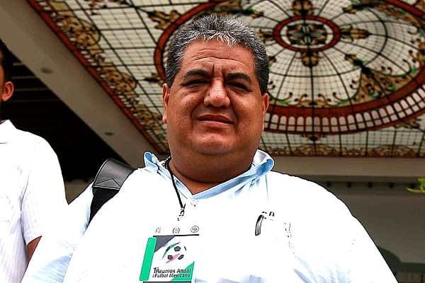 Vicepresidente del Puebla es sancionado un año fuera por racismo