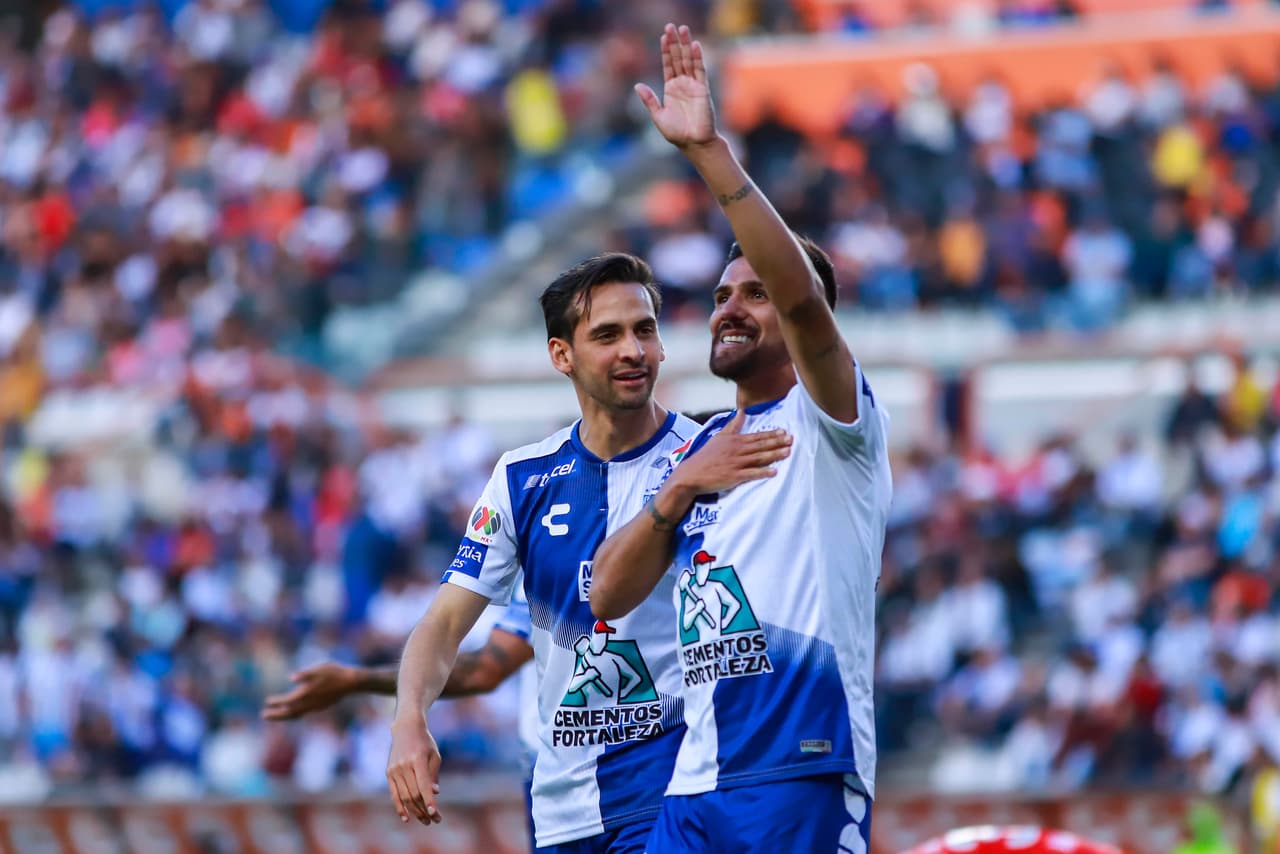 Franco Jara logró el terecer tanto al minuto 28 con un gran remate de cabeza.