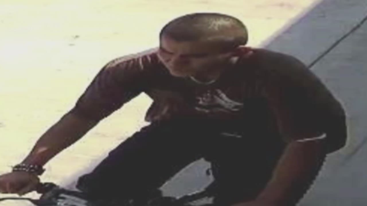 La policía detiene al posible ‘ciclista corta caras’   