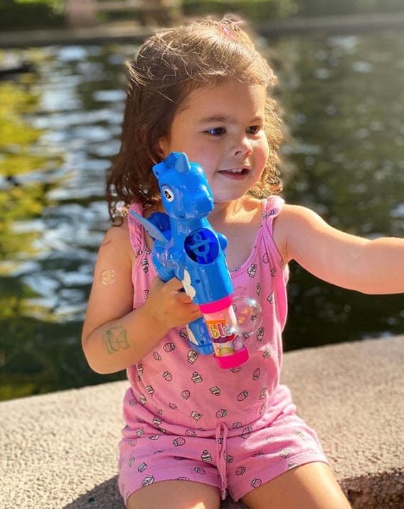 Natália Subtil ha denunciado en varias ocasiones que el padre de Mila no se ha hecho responsable de ella.