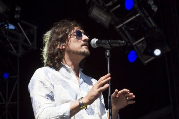 La banda mexicana liderada por León Larregui conquistó a los miles de asistentes en el segundo día del Austin City Limits.