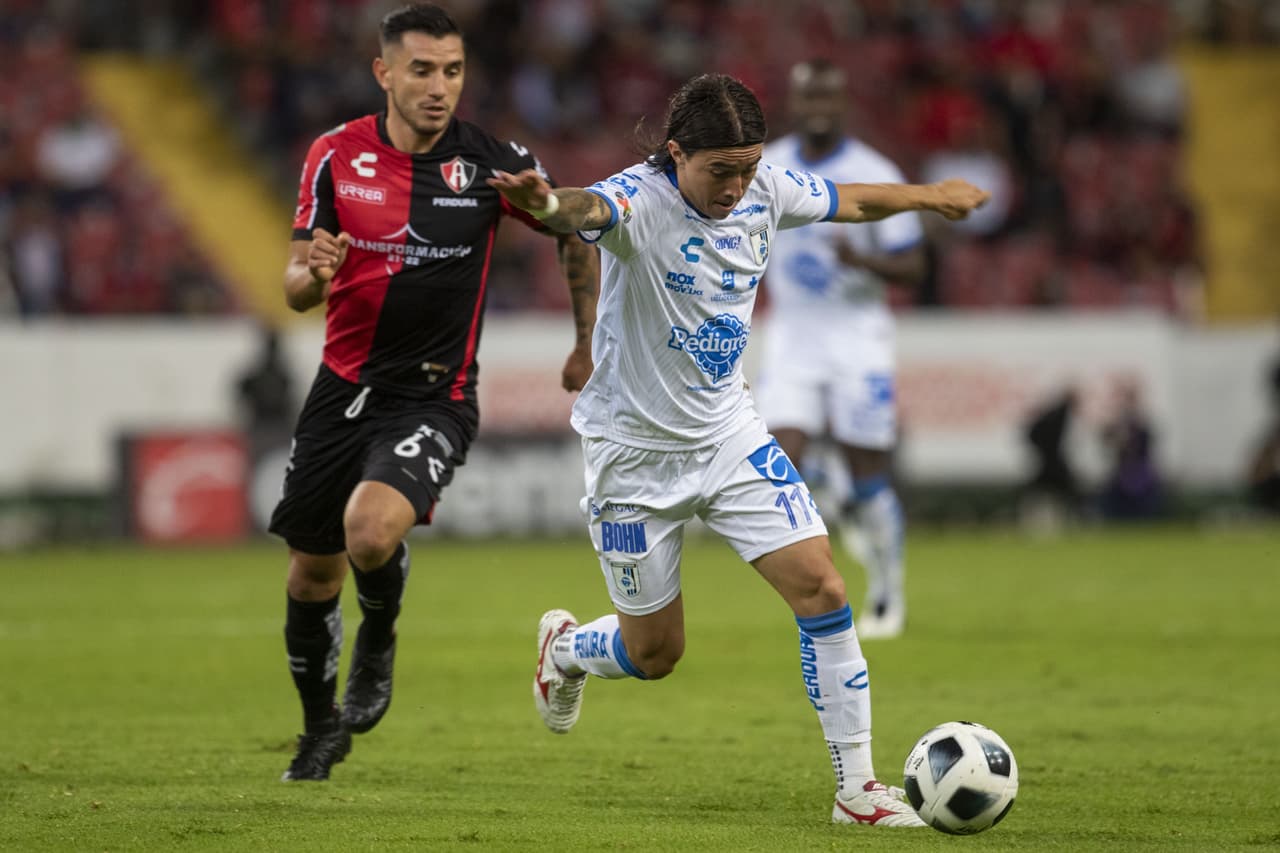 Julio Furch y Christopher Trejo son los encargados de anotar en la victoria 2-0 sobre Querétaro.